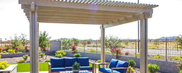 terrasse avec une pergola